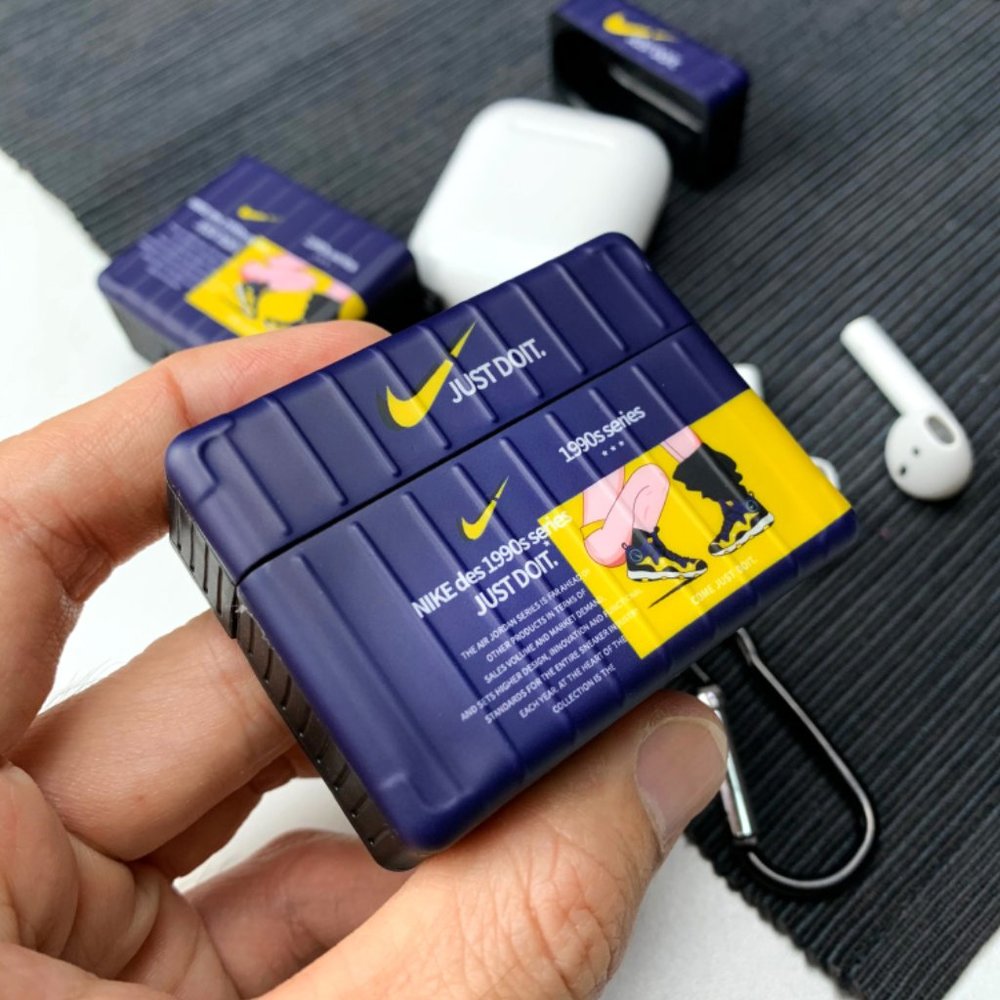 Brand New Airpods &3 Case softshell couple